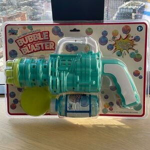 Bubble blaster toy - brand new